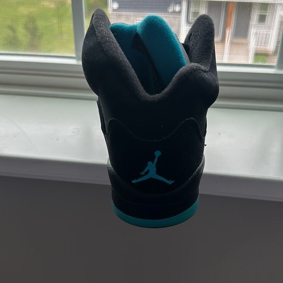 Retro 5, never worn - Picture 3 of 7